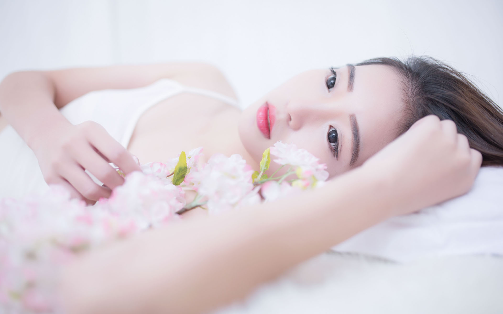 湘巴藏戏的希望，跟着小小的身影往前奔！